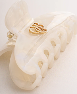 Olcay Gulsen Beauty Shell Hair Clasp